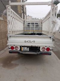كيا24ماشية 17بيهة بارد قليل بلبنيد سيارة مكفولة مفاجأة عامة جاهز من كل...