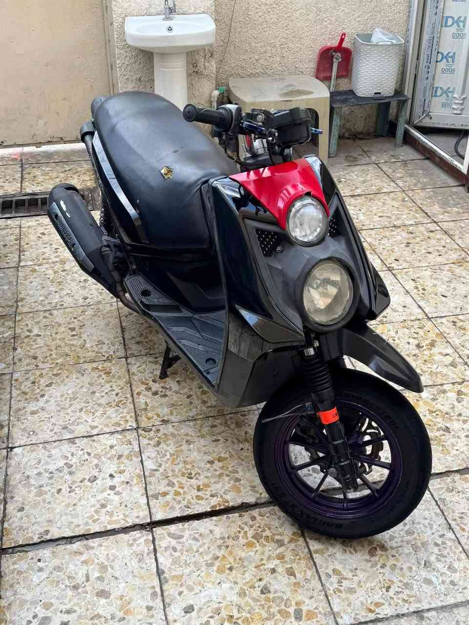 سلام عليكم شباب جبلي للبيع دراجه نظيفه جدا نكره سلف خير من والله مكاني بياع ***********.  هاذا رقم الهاتف
