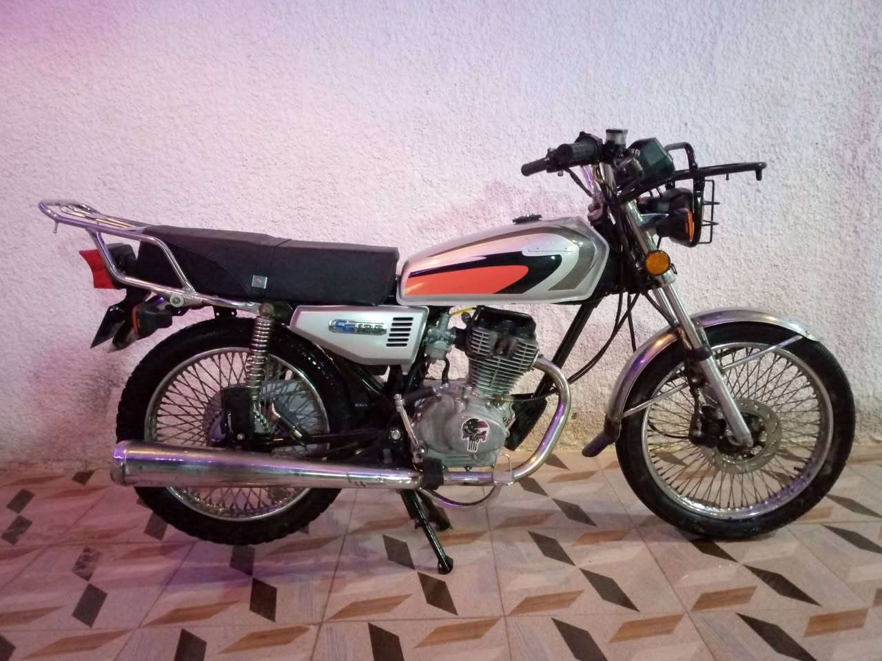 300 وبي مجال مستعجل ع البيع *********** القادسيه
