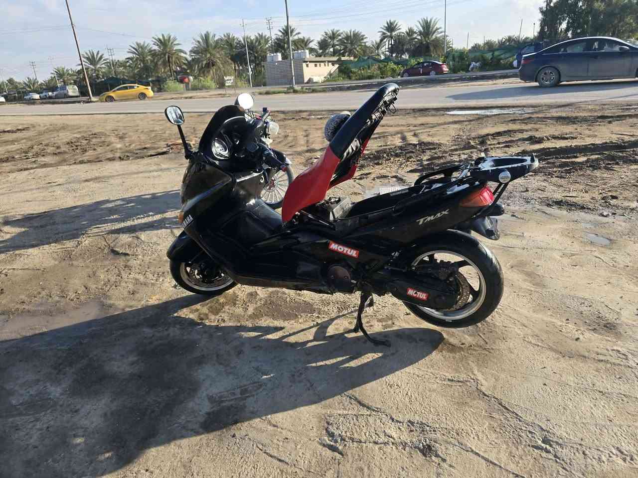 مكاني حلة ٢٠٠٨طالعة من كلشي وكلاشي
***********
