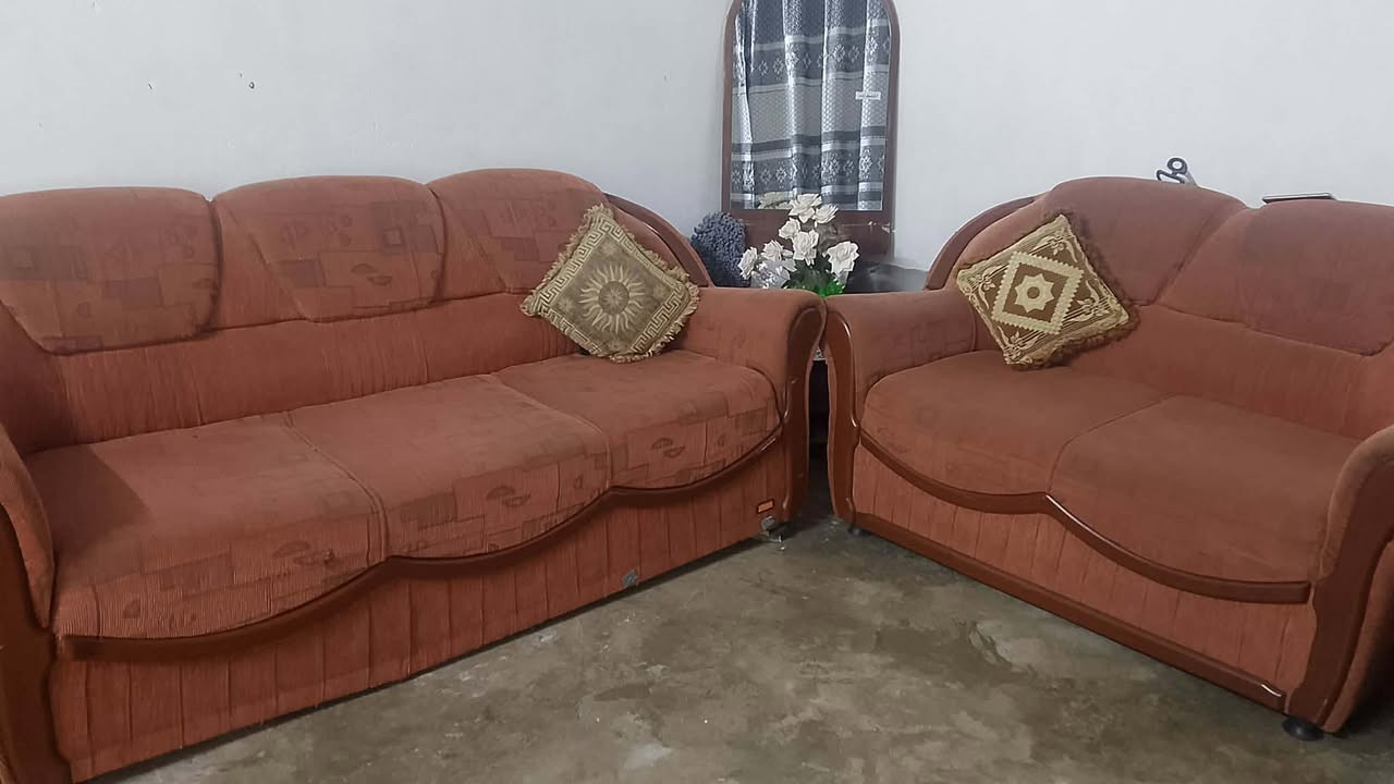 قنفات للبيع نظيف مابي اي عيب خشب عراقي ٣ كبار ٢ صغار سعره ١٠٠ وبي مجال عنوان هرمات الثانيه يم شارع 60 #للبيع #المتابعين #الجميع


**إذا كنت صاحب هذا الإعلان وتريد حذفه لأي سبب، رجاءا أرسل رسالة إلى الدعم الفني**