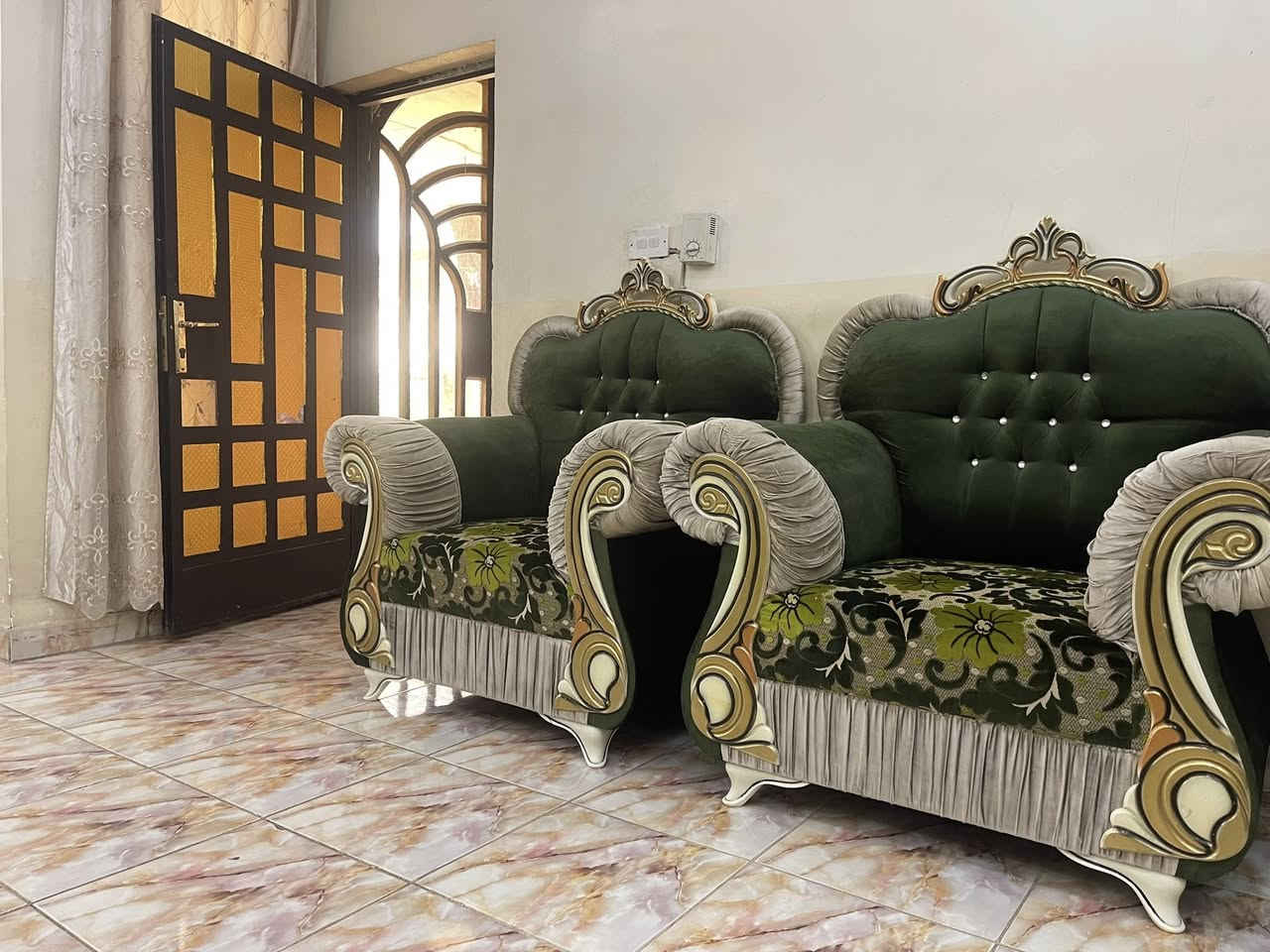 السلام عليكم تخم قنفات مع  ٥ طبلات ٤ صغيره وحده كبيره وحده من القنفات متضرره كما موضح بلتصوير السعر ٢٠٠


**إذا كنت صاحب هذا الإعلان وتريد حذفه لأي سبب، رجاءا أرسل رسالة إلى الدعم الفني**