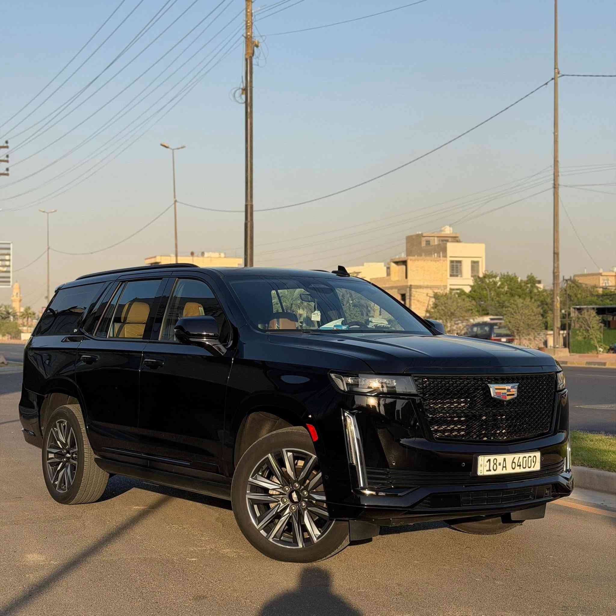السلام عليكم 

كاديلاك اسكاليد خليجي موديل 2023  كفالة

مغلفة ppf ضمان 10 سنين وحتى الشاشات الداخلية مغلفة ppf وعليها ارضيات داخلية تفصاال خاص 

اسبريسو فول مواصفات ماعدى المساج  
ماشييه 74 كيلو 
 بلاك ادشن بلادي فول فول مواصفات
مكفولة كفالة عامة 
باسمي تحويل ثاني يوم 
المواصفات 
تشغيل عن بعد 
36 سماعة 
سقف شامو 
‏‎5 كاميرات
‏‎5 بصمات
فور ويل
كشن رجاج 
دوسات كهرباء 
داتا شو 
بانوراما 
لايت زنون عالي ناصي ٥ عدسات
‏‎4 شاشات بالدشبول والسقف والكشنات
تحكم بريك 
جنطه ذكيه جلاق
رادار تحديد مسار
رادار خلفي
رادار امامي 
رادار جانبي 
كشن تدفئة وتبريد سايق وراكب
كشنات امامية تدليك
كشنات خلفية تدفئة
مري شفط 
اشارة بداخل المراية
كشنات جلد 
كشنات خلفية منفصل VIP
علامة كاديلاك ضوئية بالدعامية الخلفية
الكشنات كهرباء 
ذاكرة ميموري ستيرن وكشن
قاصه 
ويل ٢٢ بلادي 
بااختصار السيارة فول للاخير 

مكفول كفاله عام سياره جديد بل باكيت 

سياره ب اسمي تحويل مباشر

مكان سيارة بغداد / الكرخ  
رقم الهاتف : 
***********
