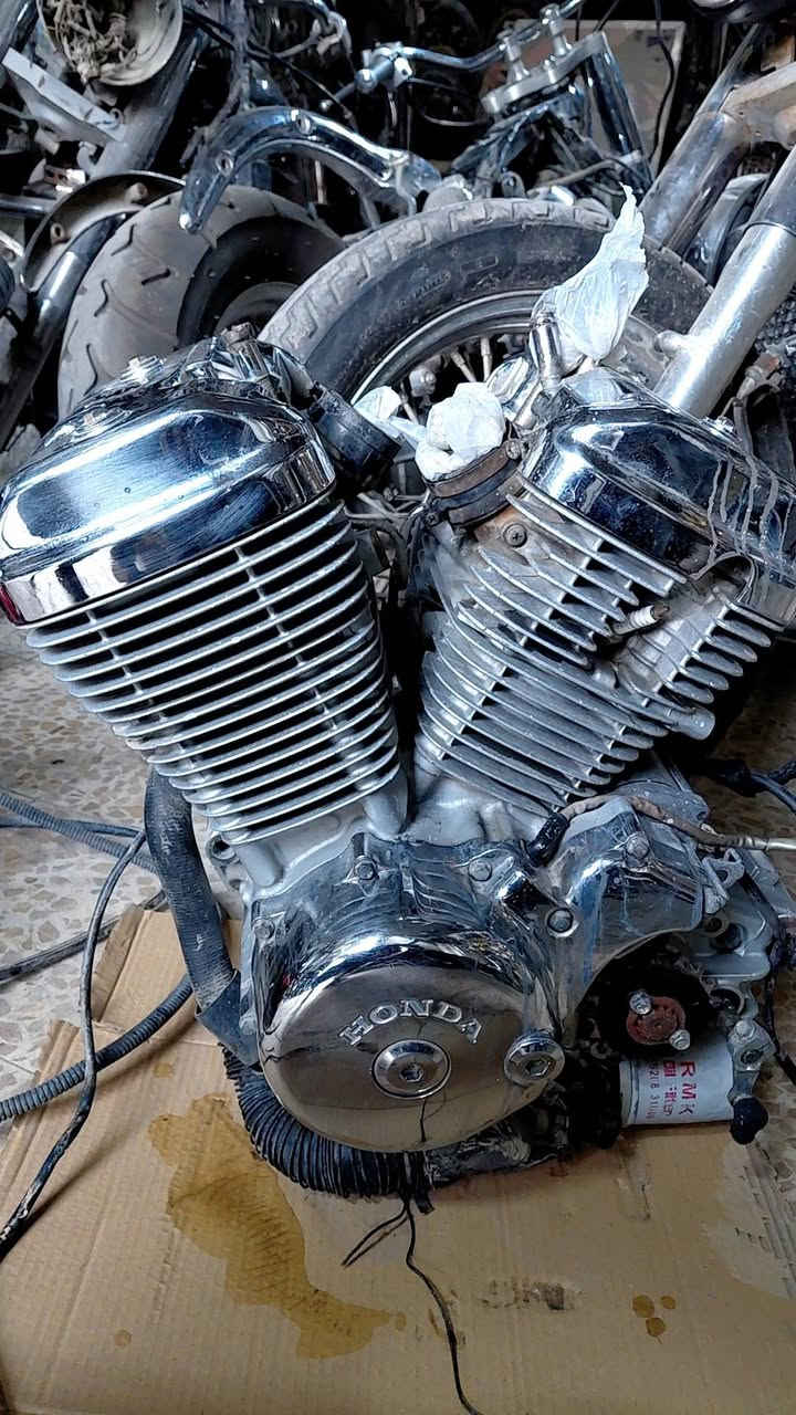 سلام عليكم مكينه وارد امريكي هوندا ستد مكينه لوك 
***********
