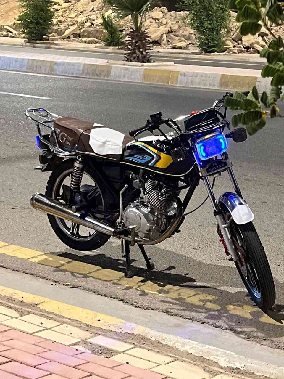 مرخصت الادمن
دراجه ايراني سونك موديل 2024

محرك 200 شرط الشلعه ول معدل تاكل الكاع

عندك فقط وياله مبدله مال 23 

كهربائيات كله شغاله واشاير هم بس نقصه كتف 

وبيه نقص صفاحيه اليمنه واكعه 

دراجه عل فحص ترايك وين ماتريد 

سعر 725وبيه مجال قليل حك الجيه

اذه مو شراي لاتعلقلي ولا تطبلي خاص فدوه اروحلك

اتصال ***********
واتساب او اتصال ***********

مكاني فلوجه الجولان
