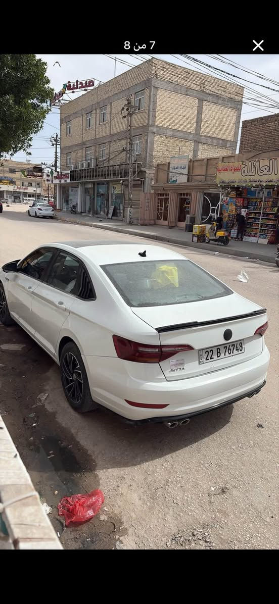 سلام عليكم من رخصة الادمن 
للبيع أو المراوس حسب القناعة 

جيتا 2019 SEL
 
حادث خلفي مثل موضح بصور 

سيارة جديده 

شاشة عدد2 كبير 
سماعات بوس
تدفئة مقاعد وستيرن 
بنرامه 
بصمه 
فول تحكم 
هواي بيها مواصفات 

عليها عطاس من شركة ngk

كت كامل من شركه vw

اخوان لحد يقارن بلs
ول es
هاي اعلى فئة من ناحيه المواصفات 

حبايب برغي مناقصها حلوه وجديدة 

للتواصل ***********
السعر المطلوب 
158
