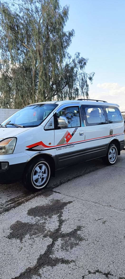 السلام عليكم
مع اقتراب عيد الفطر المبارك 
كل عام وانتم بالف خير مقدما 
تتوفر سيارات العدد 6لنقل عوائلنا وشبابنا من المجمع والدور  الي تكريت وسامراء وكافه المحافضات  
واحنه بخدمه اهلنا ونانسه 
***********سراج ابو احمد 
***********محمد سراج
***********علي سراج 
***********حسين سراج
