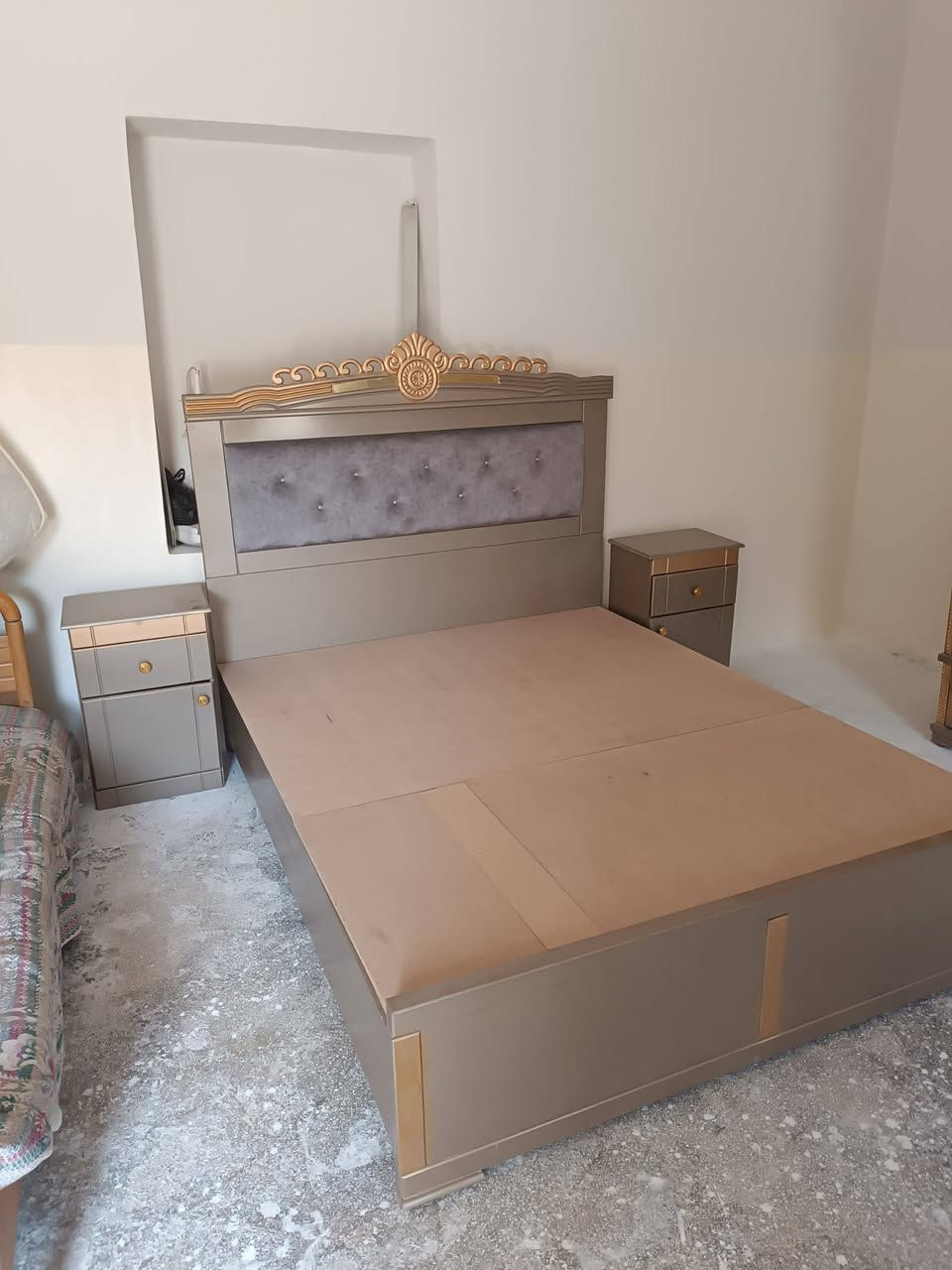 🌹عندما تجتمع المهارة والإبداع تصنع الجمال
🌹غرف نوم جميع الاشكال والالوان 
🌹مع إمكانية توصيل وتركيب 
🌹محمد همكي:
                     0934025153. 
#Veelluxy #غرف نوم #دمشق


**إذا كنت صاحب هذا الإعلان وتريد حذفه لأي سبب، رجاءا أرسل رسالة إلى الدعم الفني**