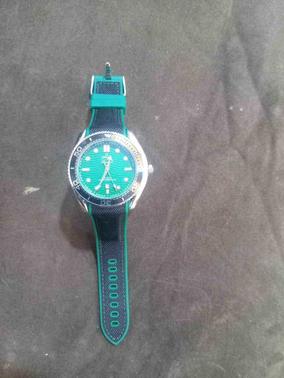 سلام عليكم
ساعه بهذا شكل
وزن ثقيل
مكينه يمكن اوتو
سعر 25


**إذا كنت صاحب هذا الإعلان وتريد حذفه لأي سبب، رجاءا أرسل رسالة إلى الدعم الفني**