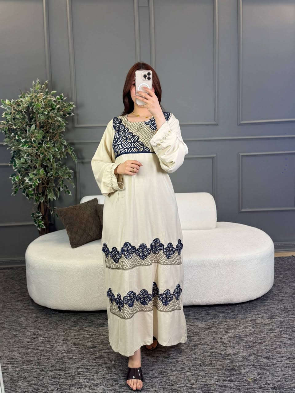 دشداشة نسائي

خامة كشمير صناعة مصري تطريز  

   فري سايز لحد ١٠٠ كيلو

الدرزن 85 الف
سعر القطعه مفرد 10 الف

توصيل جميع المحافظات 5 الف


**إذا كنت صاحب هذا الإعلان وتريد حذفه لأي سبب، رجاءا أرسل رسالة إلى الدعم الفني**