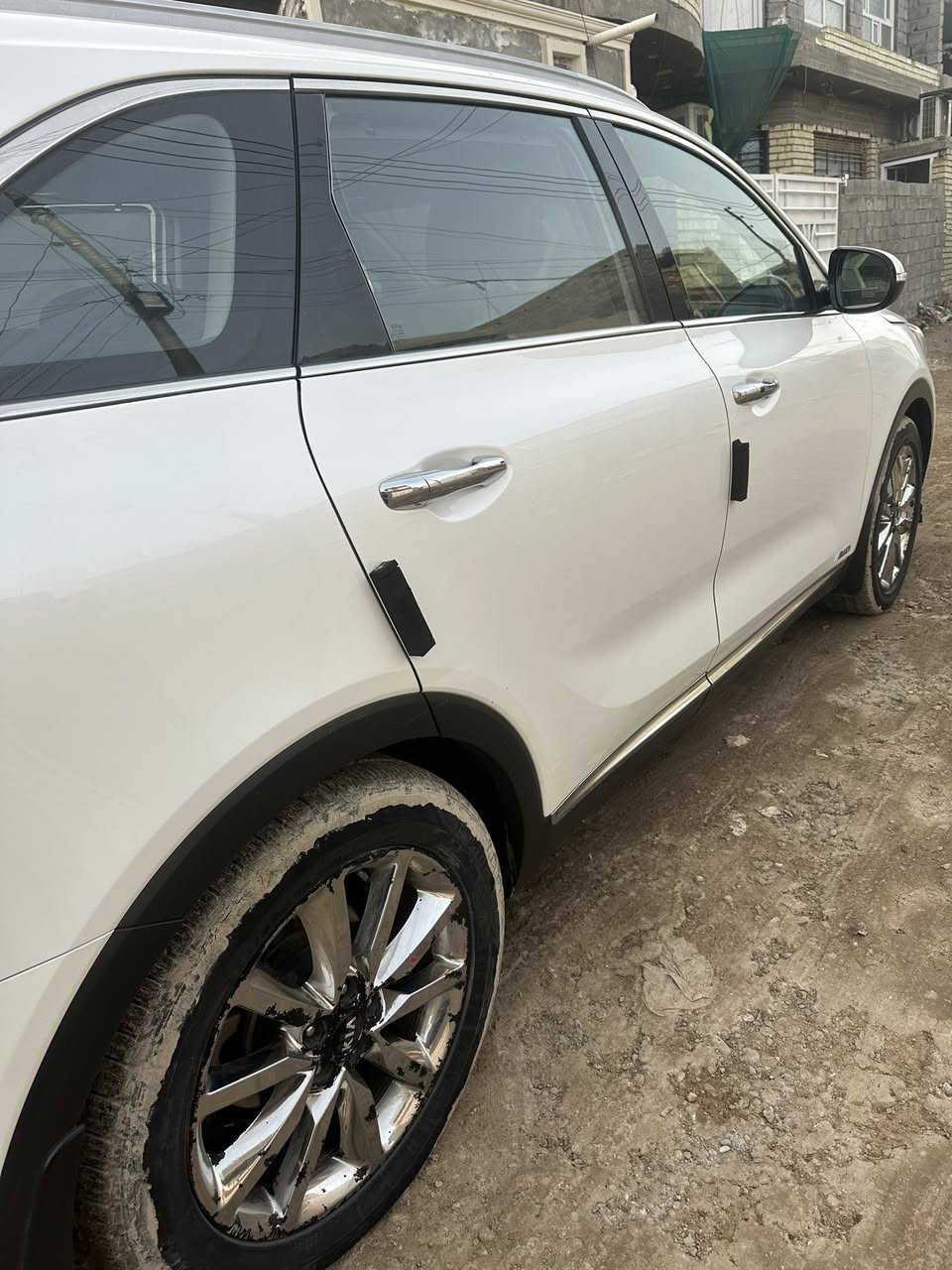 سيارة سورنتو 2016  بيها قطعه وحده الباب السيايق مبدل
ماده المقاعد : جلد
عدد المقاعد : 7
ماشيه 168
السعر 195 بيها مجال
لاستفسار : ***********
***********
