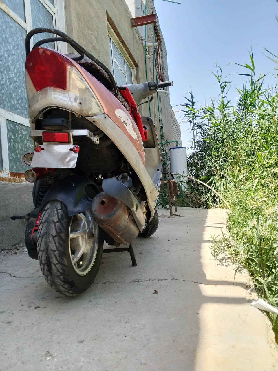 سلام عليكم
ماكس منغولي 
للبيع او مراوس 
مكينه بلاديه ما مفتوحه 
بيها دخانه لان جنت تاركها صار سنه ما مشغلها 
دراجه بلاديه مختمه تزويد خارجي فقط 
السعر 450 وبيها مجال 
مكاني صويره 
‏‪***********‬‏
