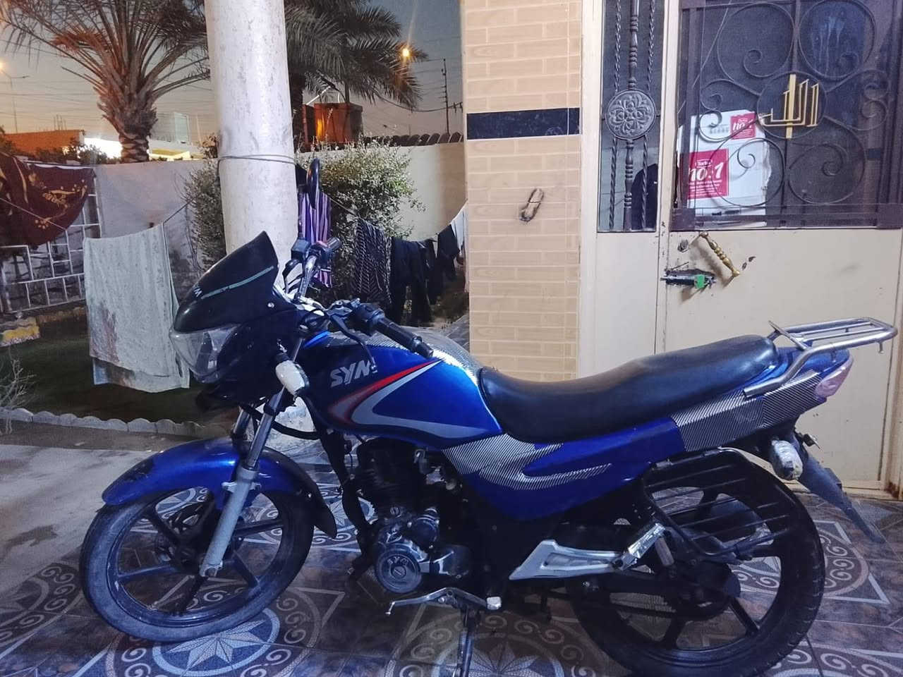 دراجه للبيع السعر 600 بيه مجال جديده كهربائيات كله شغاله مكفوله من كلشي موديل 17 محرك بلادي عنواني الرمادي شارع 20.     ***********
