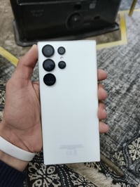 s23 الترا  نضافه فول  ذاكره 256 ويا الغراض كامله  جهاز نضيف شخطه مابي ...