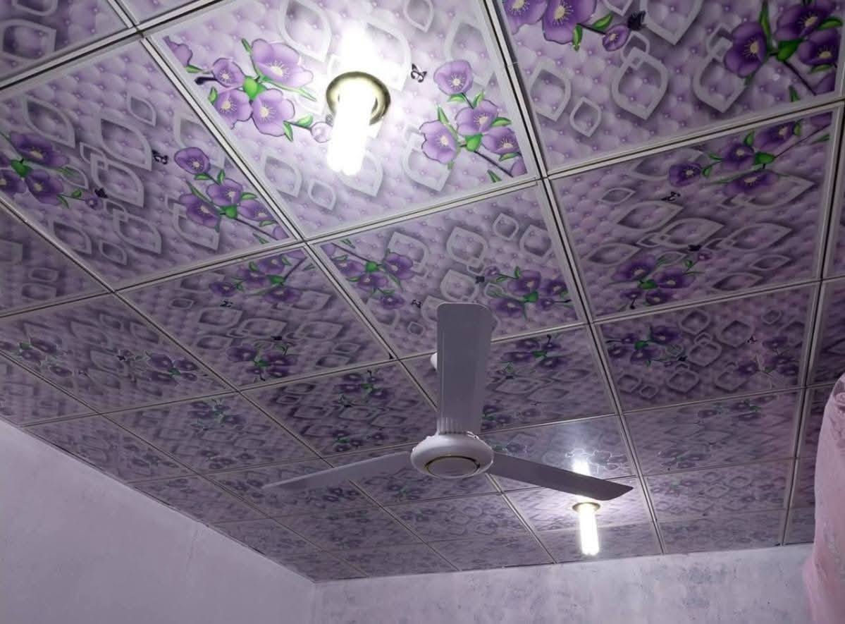 بيت حواسم غرفتين 5/5 وكل غرفه وراها منور وصاله ومطبخ وصحيات ودوانيه 7 متر البيت بناء جديد مسلح وكله سيراميك وسقوف ثانويه سعر 30 وبي مجال للشراي
المكان بصره حي الاصدقاء قرب جامع العباس ***********
