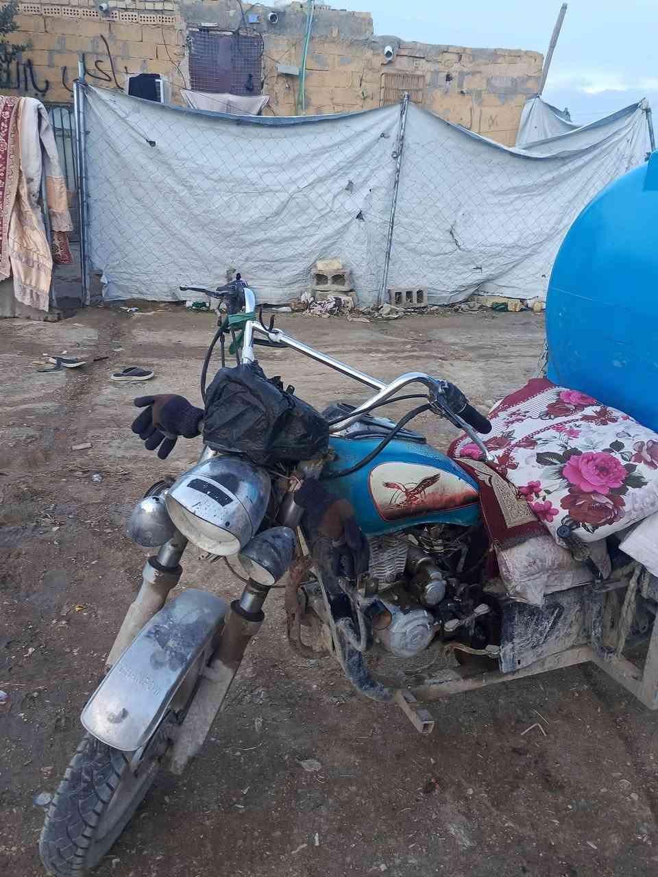 ستوته اوراق للبيع  سعر  950/تواصل على رقم ***********
