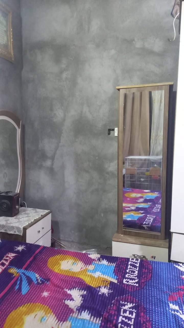 غرفه للبيع ٣٠٠ وبيه مجال بصره
