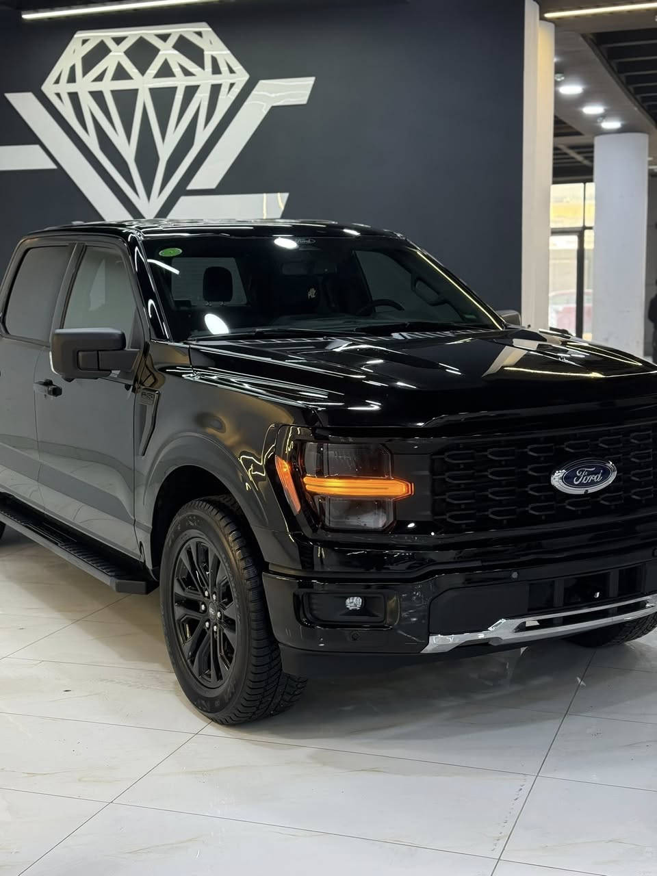 ford f-150 XLT 2024
بدون صبغ
كير طيارة
٥ كاميرات
شاشة كبير
١٥٠٠٠ مايل ماشي
محرك ٥٠٠٠  ٨ سلندر
سيارة من سليمانية 
٢ شهر رقم فحص موقت
٣٨٨ $ ورقة و مجال
***********
