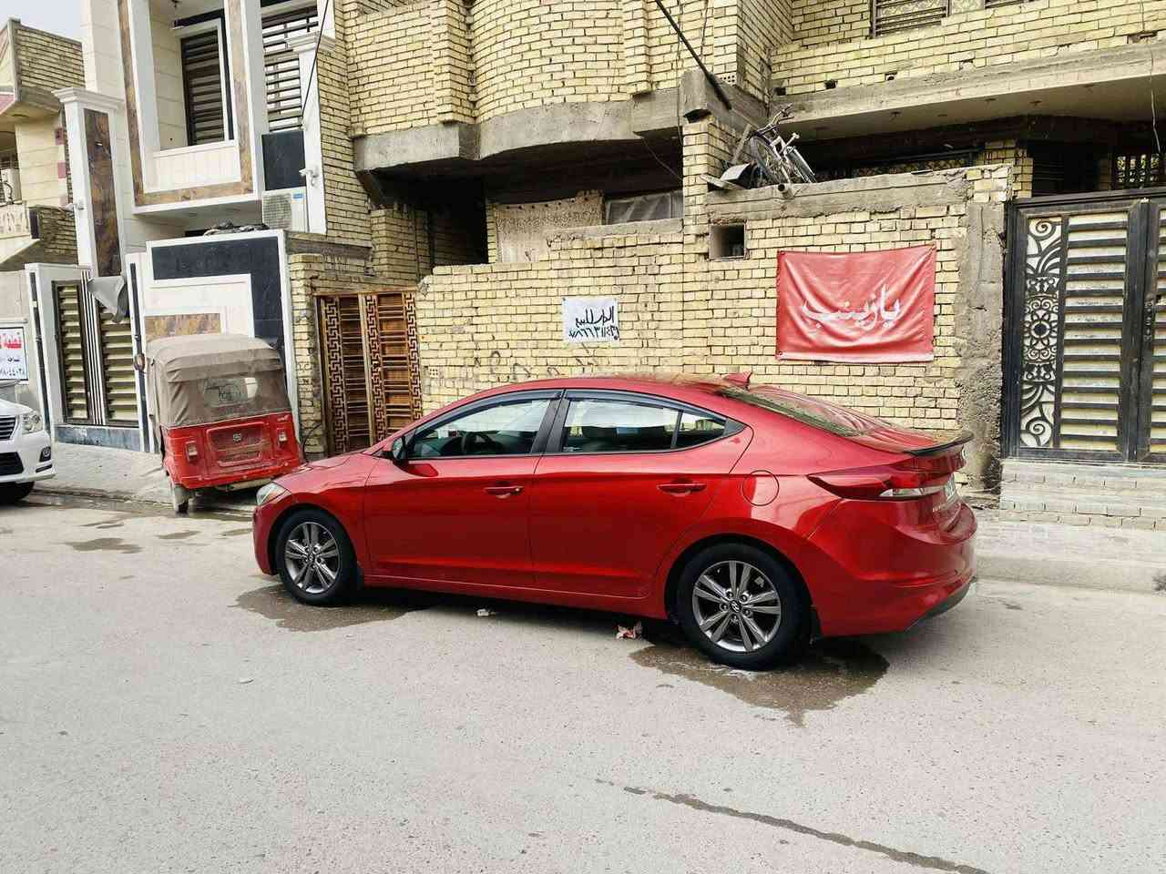 السلام عليكم النترا موديل 2017 حادثها مرفق بل منشور السياره خير من الله جاهزه وجديده مكان السياره بغداد رقم الهاتف ***********
