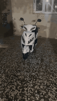 سلام عليكم دراجه للبيع كلشي شغال بيها كهربائيات مكينه سلف بس الهندر بسيط سعر. 400 و بيها مجال اي استفسار خاص و هاذه رقم ***********
