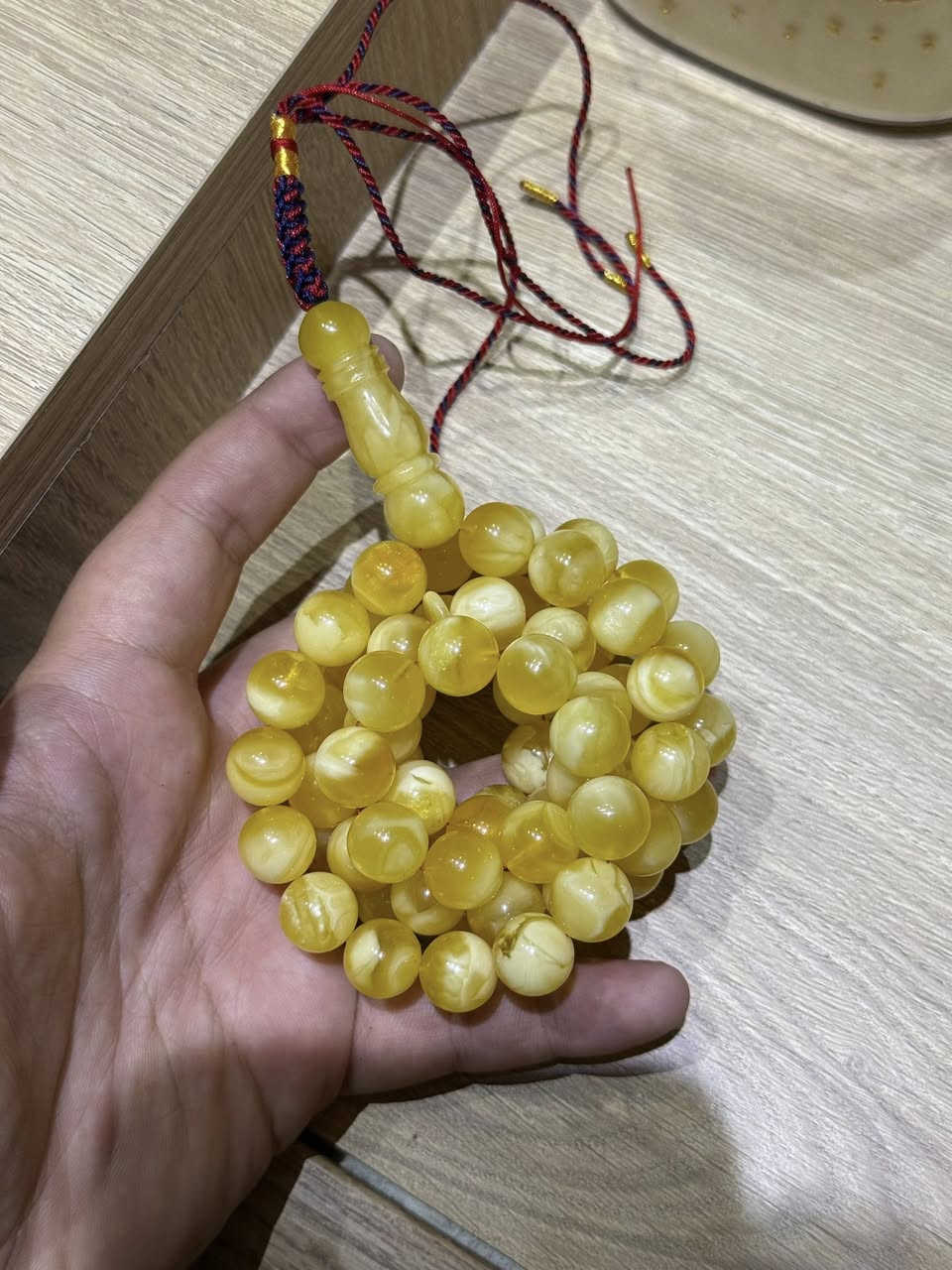يالله
مدعبل منوصف مبرقع سيراميك بعسل
الوزن76
عدد الخرز 69
القياس 13سمتري
هاذ رقمي الشراي يجي خاص المو شراي لايتعبني ***********
