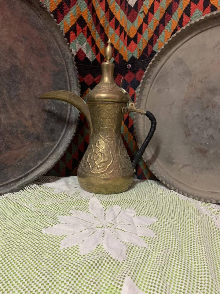 سلام عليكم شعدك انتيكات نزلهم بالتعليق
الكماكم للبيع ***********
