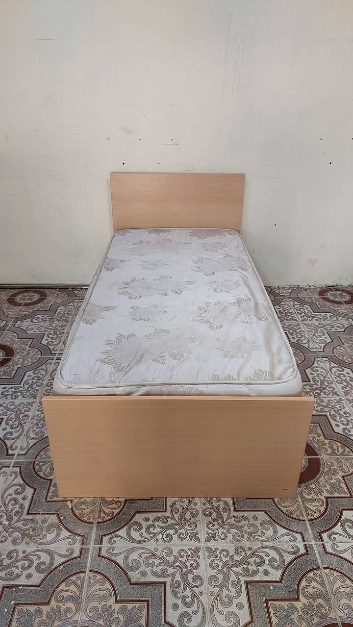 ئەم شتانە بۆ فرۆشتن لەسلێمانی.
***********
جوابی کۆمێنت نادرێتەوە
