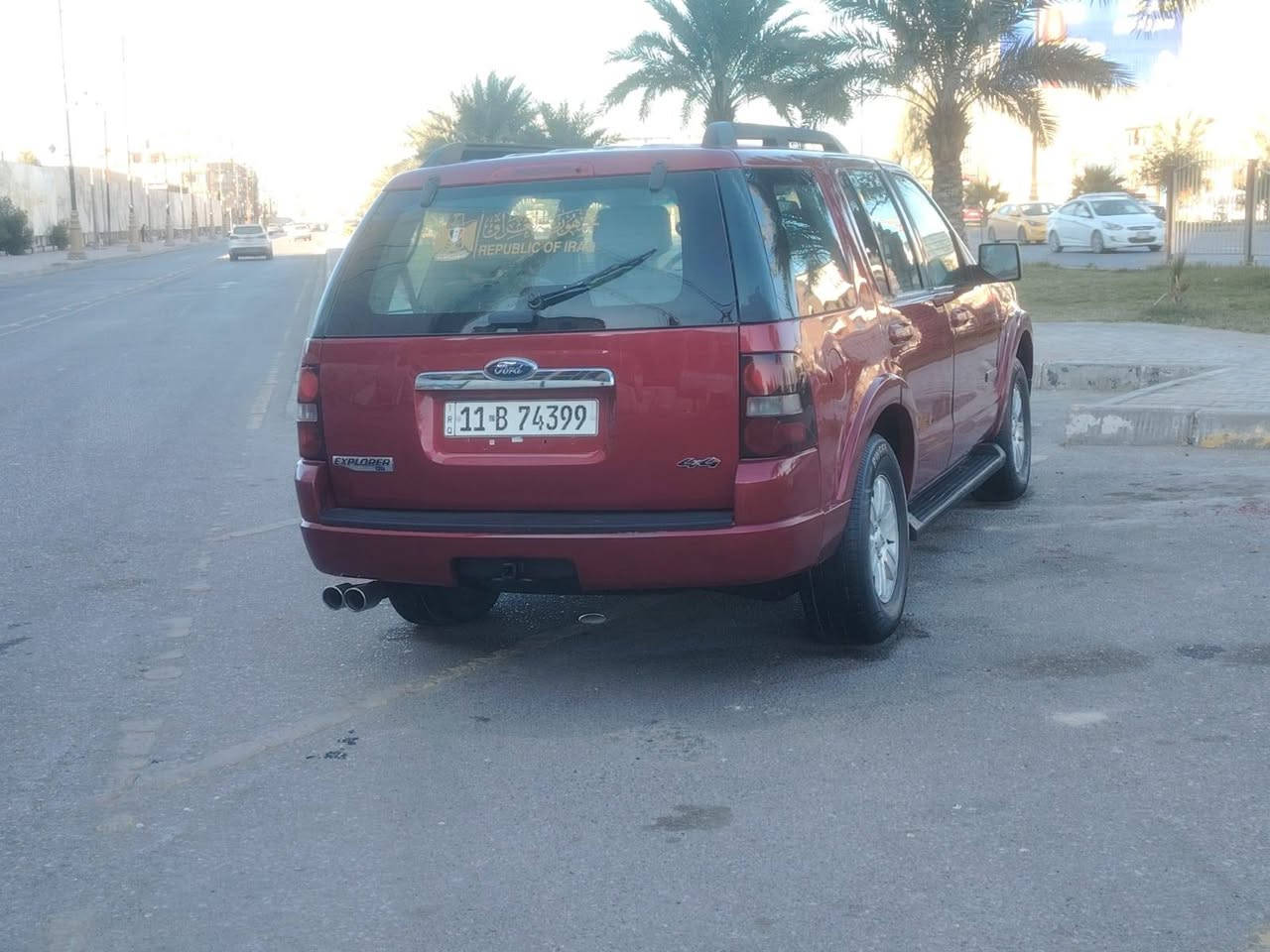 فورد اكسبلور 2008 خليجي السعر 88 وبيها مجال  لاستفسار *********** رقم بغداد الدولي سنويه لل30 فول مواصفات كشنات كهرباء 7راكب 3قطع تبريد تحكم ستيرن وبعد بيها مواصفات محرك 6 سلندر محرك وگير مكفولات مكفوله ضربه و التبديل بيها رشات كلير مكان السياره كربلاء المقدسه

