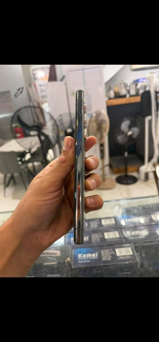 📱 Samsung Galaxy S23 (أس 23)
🎨 اللون: زيتوني
💾 الذاكرة: 256GB
🚀 الرام: 12GB
🌍 النسخة: شرق أوسط
⚠️ الحالة:
• الجهاز مكفول كفالة عامة
• ما عده شاشة أصلية
🛠️ الصيانة:
• تم استبدال الشاشة فقط
• نوع الشاشة: بديلة High-Grade / Premium (جودة عالية)
🔥وبيه فطر بسيط من فوك فقط 🔥
📦 المحتويات:
• الجهاز فقط
• بدون ملحقات
💰 السعر: خاص
📍 المكان: نجف الأشرف
📞 اتصال / واتساب: ***********
