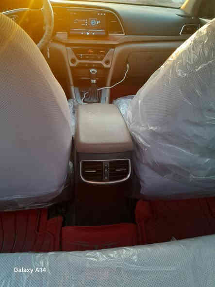 هيونداي إلنترا 2018 — وارد خليجي
المحرّك: 2000

الحالة: فول مواصفات

⸻

المواصفات:

• بانوراما
• تحكم ستيرن جهتين
• تبريد قطعتين
• مري شفط
• إشارات بالمري

• رقم أربيل

⸻

الملاحظات:

• 3 قطع صبغ

• البنيد بيه بطش
• الجاملغ الخلفي بيه طخة
• الباب مبوّگينة كلير

⸻

الكفالة:

• المكينه على وضع الشركة
• الكير على وضع الشركة

⸻

السعر: 127

⸻

للتواصل:

📞 ***********
