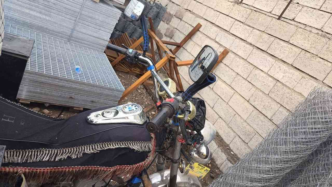 السلام عليكم ستوته اللبيع موديل 2020تواير 3جوبلس ركبه بل شرط فول نضافه السعر ملون وميتيه وبيه مجال حك الجيه رقم ***********
