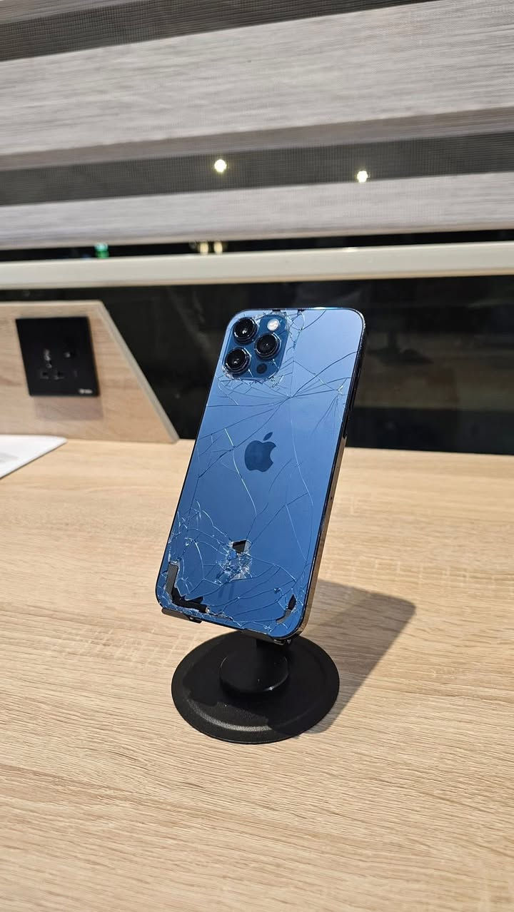 🔥 بيع وشراء المستخدم والجديد موثوق 100% 🔥 لسنا الوحيدين لكننا الافضل pro Store
إذا كنت تبحث عن الأمان، المصداقية، والضمان الحقيقي فأنت في المكان المناسب ✔️

✅ بيع وشراء ومراوس الأجهزة المستخدمة بكل احترافية
✅ فحص كامل قبل التسليم
✅ تسليم سريع وبدون تأخير
✅ دعم ومتابعة بعد البيع

ايفون 12Pro Max
بطارية 100% ذاكره 256GB
الضرر(مستبدل شاشه وبي سواد في الاعلا. مستبدل بطاريه.ضهر مكسور. فيس ايدي متوقف) الباقي جميعها شغال سيم كارت اتصال سماعات كامرات.        
                                                 فقط الي مذكور الضرر 
السعر 295 الف فقط 
🛡️ ضمان 7 أيام كامل
نضمن لك المستخدم لمدة 7 أيام في أي مشكلة (تبديل/ استرجاع / خلل)ما مذكورة ضمن المنشور ، وحقك محفوظ استبدال أو استرجاع حسب الاتفاق لأن ثقة الزبون أهم شي عندنا 💯

💎  مصداقية
💎 مئات الزبائن يثقون بنا
💎 شغلك وياي مضمون مو كلام

📩 راسلنا خاص وخلي الثقة تبدأ من أول تعامل آو الاتصال على ارقامنا التاليه 👇
***********
***********
