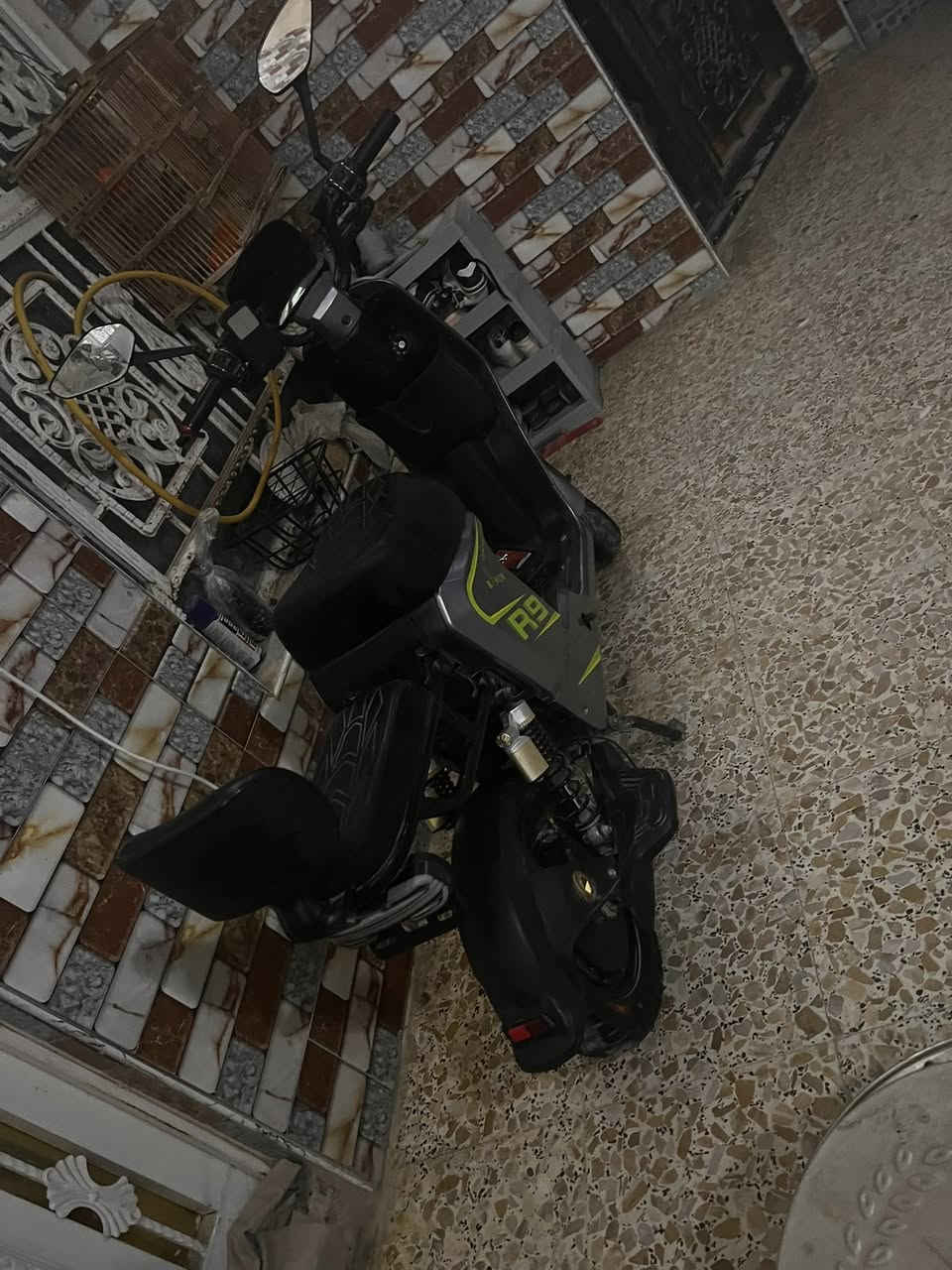 دراجهR9 البيع   بطاريات حجم 32 الكبار  دراجه حلوه وجديد وسعرها 375 مكاني البصره زبير***********
