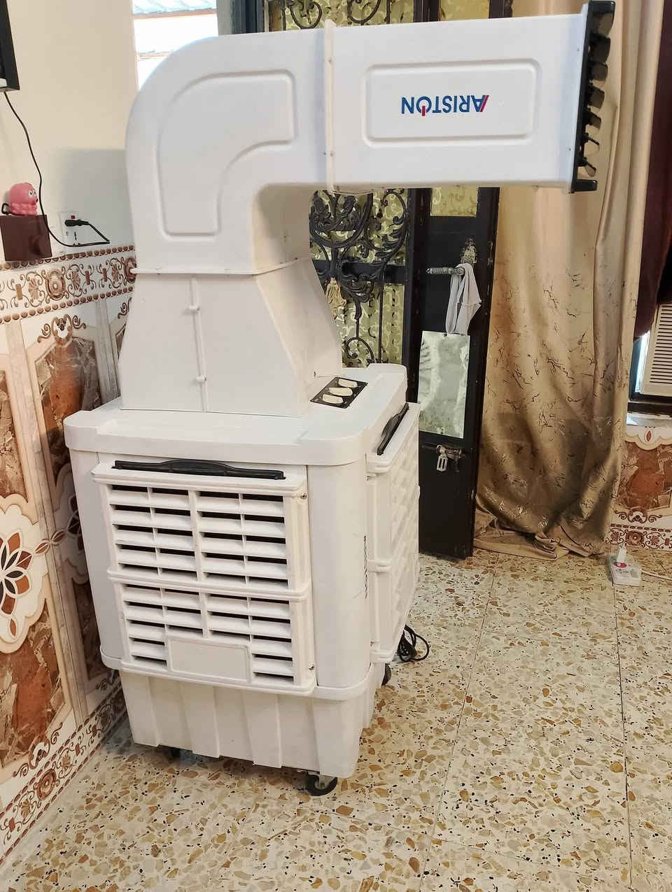 مبردة دكت حجم 40 استعمال شهرين نضيفه جداً السعر 250 وبي مجال بسيط مكاني الدورة ابو دشير ***********
