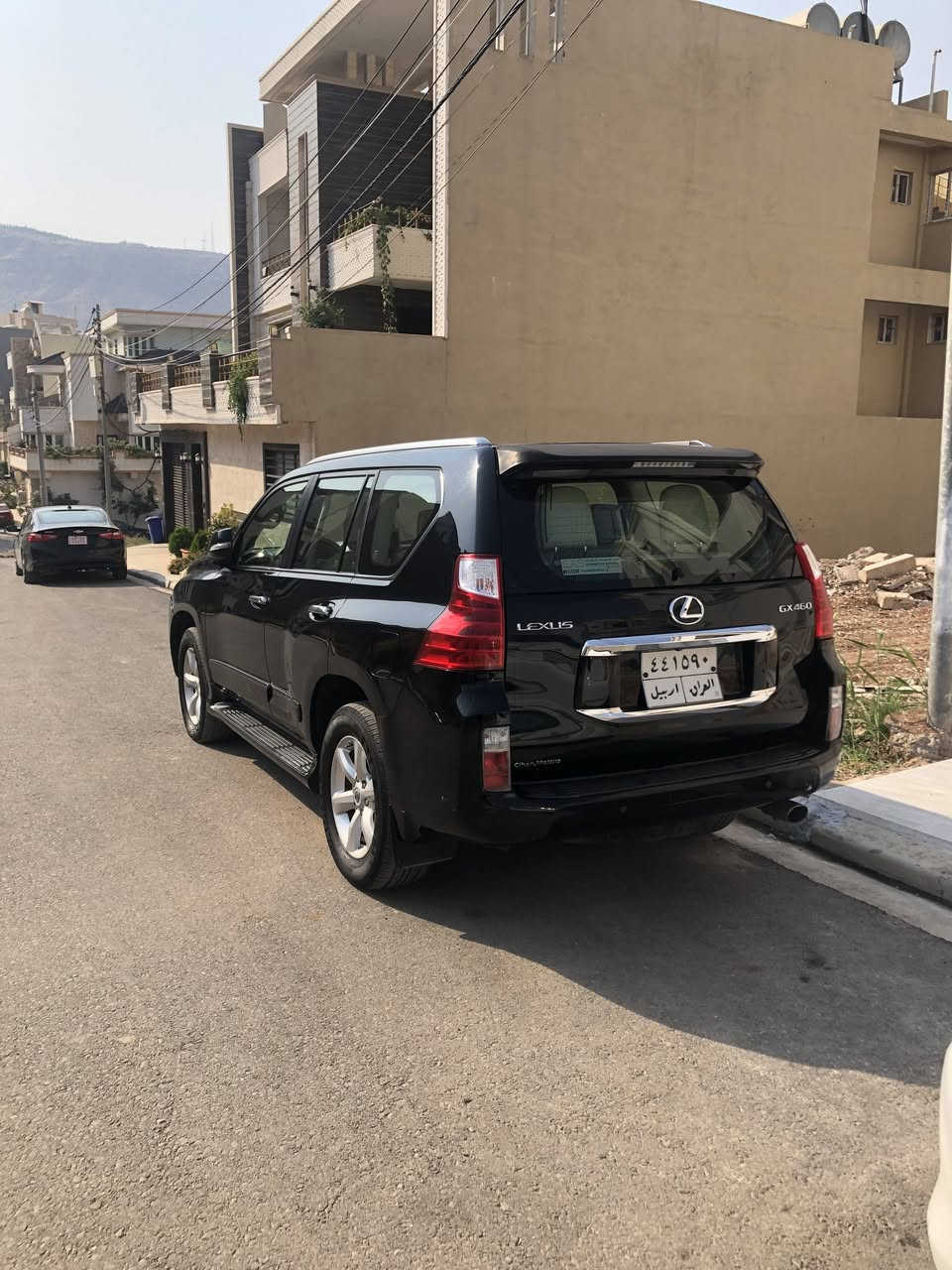 للبيع سيارة لگزز أبرادو موديل (2010)بدون صبغ بدون تبديل السعر(220)$رقم موبايل(***********)
