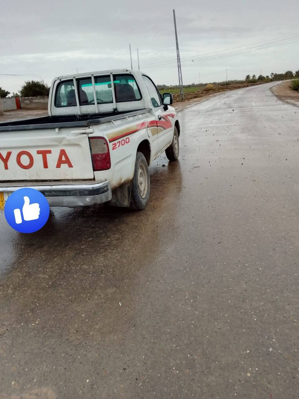 سلام عليكم بيكم جمره موديل 2001 سيارات مكفولة كفاله عامه سياره مكينه كير شرط حداديه جديده مداور مباشر  سعر 78 بيه مجال استفسار ***********
