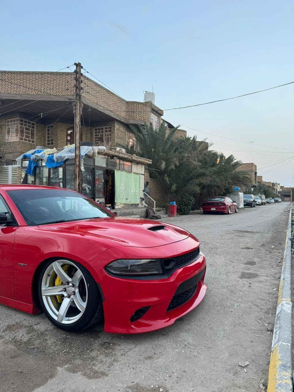 سلام عليكم 
دوج جارجر 19 ارتي بغداد 
تبديل دعاميه اماميه فقط وجاملغ ايمن بارد ومقدمه البنيد بارد بدون صبغ بدون دواخل السياره جديده استخدام شخصي ماشيه 48 ميل حقيقي
عليه 
جوبلس كت باك S2
دركه ار بي ام 
سقف روز رايز مع اناره محيطيه دشبول وابواب
وباقي مواصفات الارتي شاشه كامره حساس خلفي كشنات فول حظن تبريد تتدفئه
رايده 235 وبيه مجال مكاني ناصريه مركز حي اور
للاستفسار ***********
