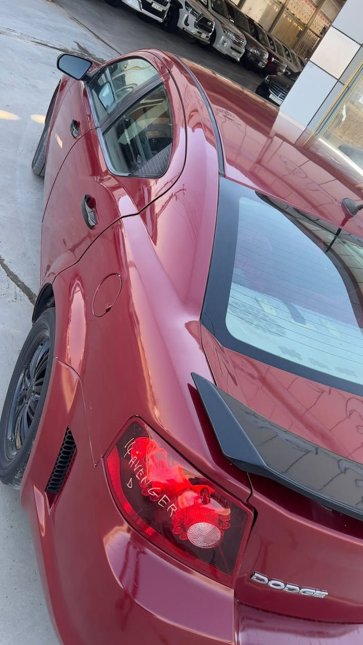 سلام عليكم
دوج افنجر ورقم بغداد موديل 9 محدثه 14مصبوغه عام جماليه بدون ظربه قويه شرط ؟محرك 2400
بجم زينون ويل أصلي18ًوتخم تايرات 
وتراي وين ماتريد /عارضه 60$ بيه مجال للبشتري مكاني اطراف بغداد قرب بسمايه للتواصل (***********)بي واتس اب
