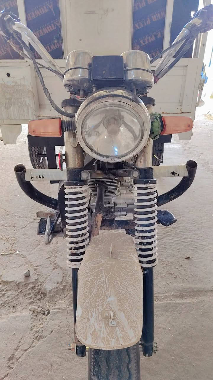 سلام عليكم ورحمة الله وبركاته عندي ستوته اللبيع مديل 2018 جديده وحلوه وراق كامله وصل ترقيم موجود كهربايات كله شغاله محرك دايون ما فتوح العنوان ناصريه ***********
