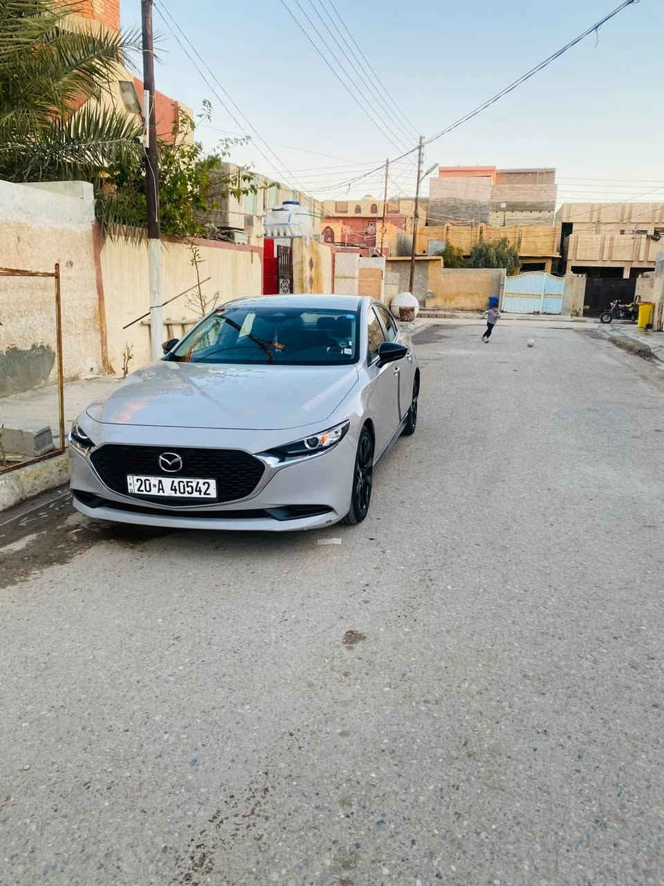 السلام عليكم  مازدا 3 ياباني موديل 2024 حجم المحرك 2500 سيارة جديدة بمعنى الكلمة ضرر هلال الجاملغ مثل مموضح بسونار  تخم تاير تخم دسكات باتري هسه بدلتهن مواصفات رادار توقف ذاتي قيادة الي كشن جلد بصمة دخول ذكي السيارة على وضع الشركة ماشية 65 الف كيلو السعر 137 للأستفسار اكثر *********** واتساب متوفر
