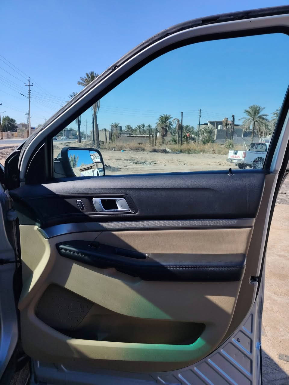 سلام عليكم اكسبلور مديل 2017 وارد امريكي كلين تايتل بدون حادث بيها جاملغ امامي صبغ اثر شخوط فقط  6 سلندر رقم بصره بسمي مشروع وطني كير ومحرك كفاله 7راكب جاهزه مكان سياره بصره لسعر 148 للستفسار ***********
