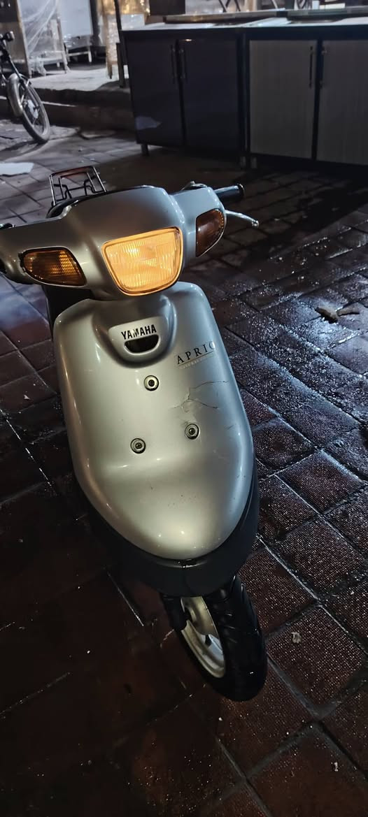 سلام عليكم دراجه بطه موديل99دراجهزمكفوله كفاله عامه برغي مامفتوح منها تجي وتشوف بعينك بس السكان مينقفل بس هاذا بيها دراجه نضيفه ماخدها حاويه قبل5تشهر مطلعها من الحاويه الي يريدها يخابرني عله الرقم خاص مموجود وهاذا الرقم ***********
