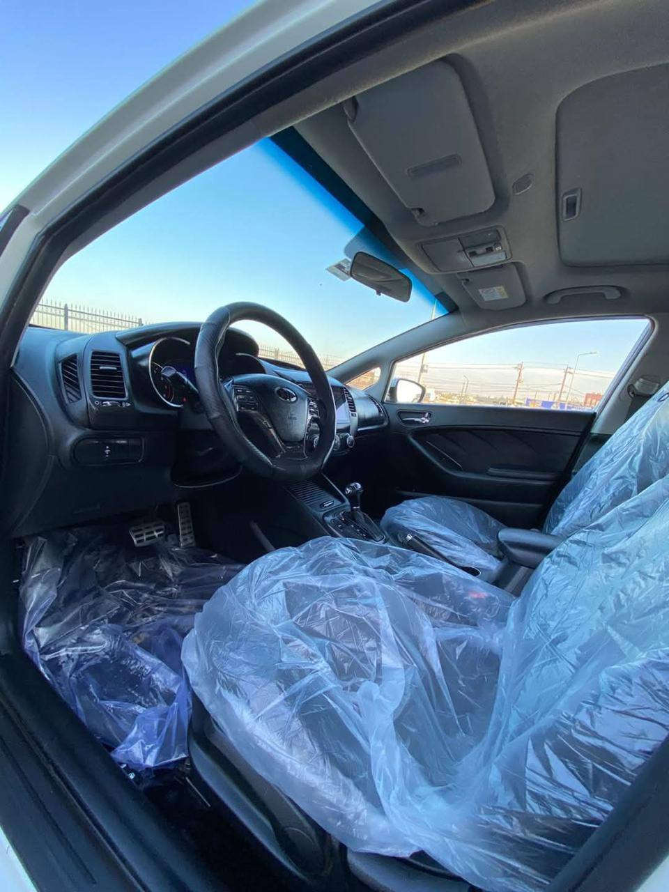 ***********
سیراتۆ 2015 فول مواصفات.. بدون صبغ .. حالوب كلش خفيف ما يبين بس بلفحص يبين 11 نقطة كلها .. 
رقم سنوي كله جديد 2030
بطاقة بنزين موجود .. 
سعر 135& و مجال .. 
*********** كركوك, العراق
