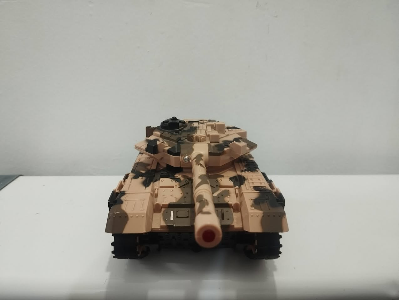 دبابة حجم كبير بلاستك  نقص الريموت


**إذا كنت صاحب هذا الإعلان وتريد حذفه لأي سبب، رجاءا أرسل رسالة إلى الدعم الفني**