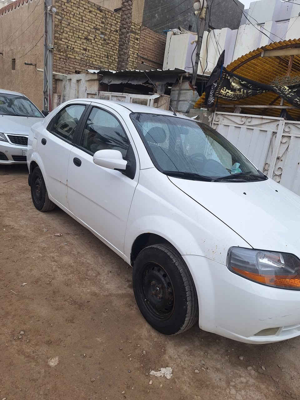 السلام عليكم متاح
افيو ٢٠٠٦ مكفوله من الصبغ وللضربه ومكينه وكير وحداديه وتبريد كفاله عامه وتخم تاير قبل ٣ أشهر بدلتهن بس بيه بعض الخياسات الياخذه يلكطهن  وغرفه وكهربائيات ودشبول وبوب على وضع الشركة ورقمه بابل بأسامينه وللاستفسار *********** ومكاني الحله البكرلي واعتذر عدم تواجدي على الفيس اليحب يتصل وشكرا
