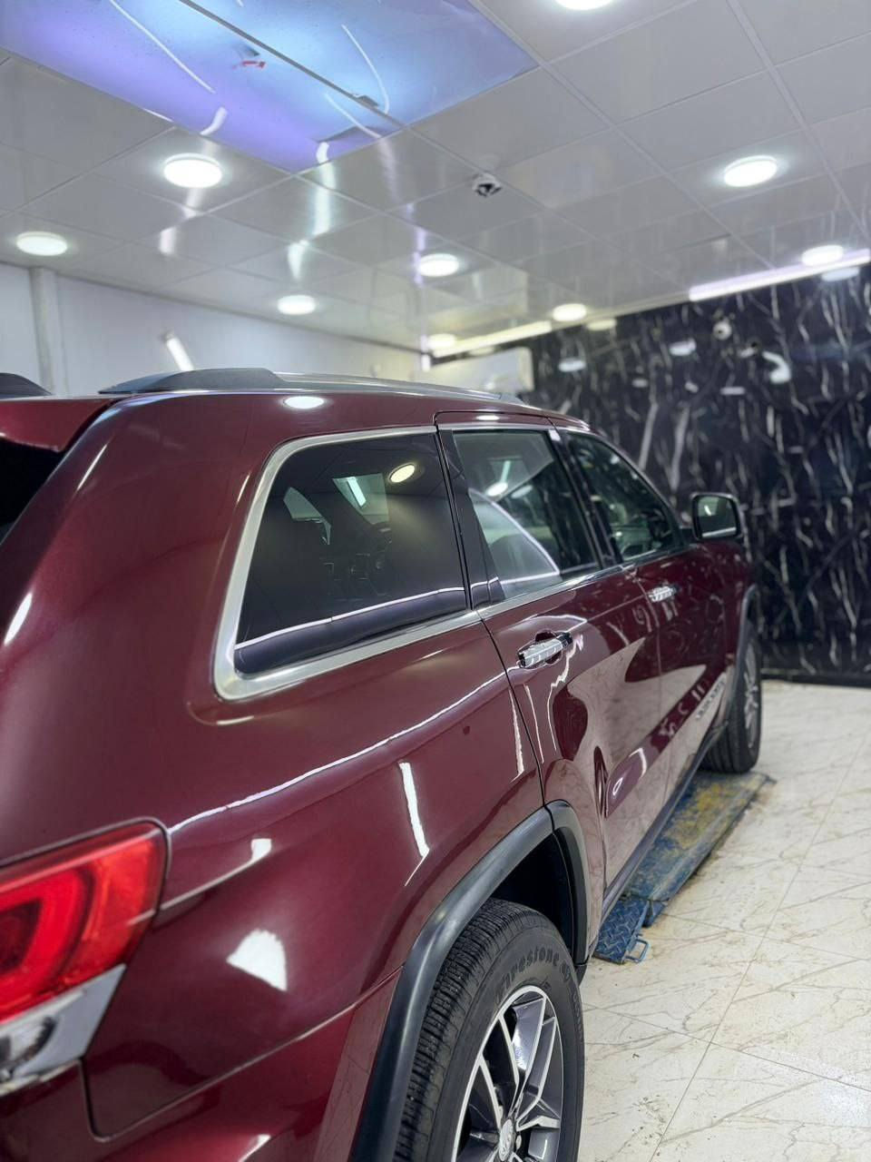 السلام عليكم
جيب 2018
وارد امريكي
عداد المسافة 72الف
مواصفات Limited
فتحة سقف
رادار خلفي
رادارات جانبية
كراسي جلد
كراسي مدفأة خلفي امامي
مانع تجاوز
اوتو استوب
استيرنك مدفأ
كشافات امامية
كراسي كهرباء
ميموري كرسي السائق خزن
كَير محرك مكفولات 
محرك 6 سلندر3600
حساسات خلفية 
جنطة كهرباء
تشغيل عن بعد
رقم بغداد
مكان السيارة الانبار فلوجة 
السعر 19000 السونار مرفق مع الصور
ترهم مراوس حسب القناعة
***********
***********
***********
