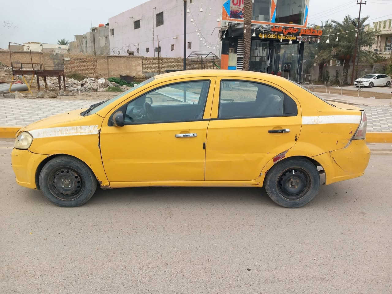 افيو موديل مسكر امريكي كير عادي مكينه لاسرف ولا تبخير وغرفته نضيفه موديل ٢٠٠٧ السعر ٣٣ ورقه وبيه مجال ***********
