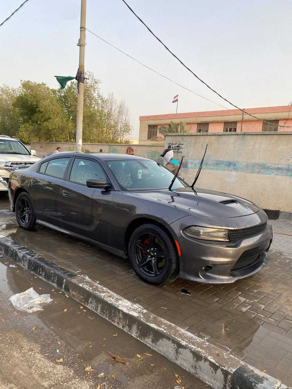 سلام عليكم سياره للبيع 2016 الصور موجوده يمكن بيهه بجم وضربه بل جاملغ الوره فور ويل محوله تو ويل مكينه وكير خير من الله 160 وبيهه مجال  *********** هذا رقم الاستفسار
