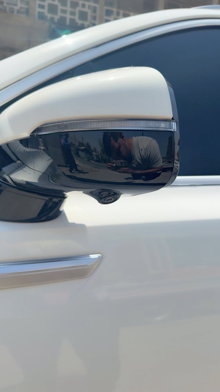 🚙 كيا سورينتو 2025 – فول مواصفات VIP 🔥 قماره حديد

🔥 أهم المميزات:
✨ تشغيل + فتح + تحكم كامل بالبصمة (Smart Key)
✨ داتا شو (Head-Up Display)
✨ 4 كاميرات (360 درجة)
✨ مقاعد جلد (تدفئة + تبريد)
✨ مقاعد كهربائية (4 حركات)
✨ دواسات
✨ نظام صوت BOSE 🔊
✨ سستم إيرباگ (وسائد هوائية) كامل
✨ مقاعد ذاكرة

▪️ الموديل: 2025
▪️ المحرك: 3.5 لتر – 6 سلندر
▪️ الأرقام: أربيل
▪️ الضمان: 5 سنوات أو 100,000 كم
▪️
▪️ تبديلات دهن عدد 2 

💎 المواصفات:
✨ تشغيل بالبصمة + تشغيل عن بعد +  تقديم وترجيع نظام ترحيب
✨ داتا شو (Head-Up Display)
✨ عداد ديجيتال متغير
✨ 4 كاميرات (360 درجة)
✨ مقاعد جلد (تدفئة + تبريد)
✨ مقاعد كهربائية + ذاكرة مقاعد
✨ نظام صوتي BOSE 🔊
✨ 7 مقاعد مع تبريد 3 مناطق ❄️
✨ صندوق خلفي كهربائي
✨ شاشة كبيرة + GPS
✨ شحن لاسلكي 📱
✨ سايد بريك إلكتروني + أوتو هولد
✨ إنارة LED أمامي وخلفي
✨ حساسات أمامية وخلفية (عدد 12 
سياره بسمي مضلله بيه باج تضليل 
كلشي واضح بصور 
مكان السياره بغداد جميله 
السعر 53 مليون 

📞 للتواصل والاستفسار:
📌***********
