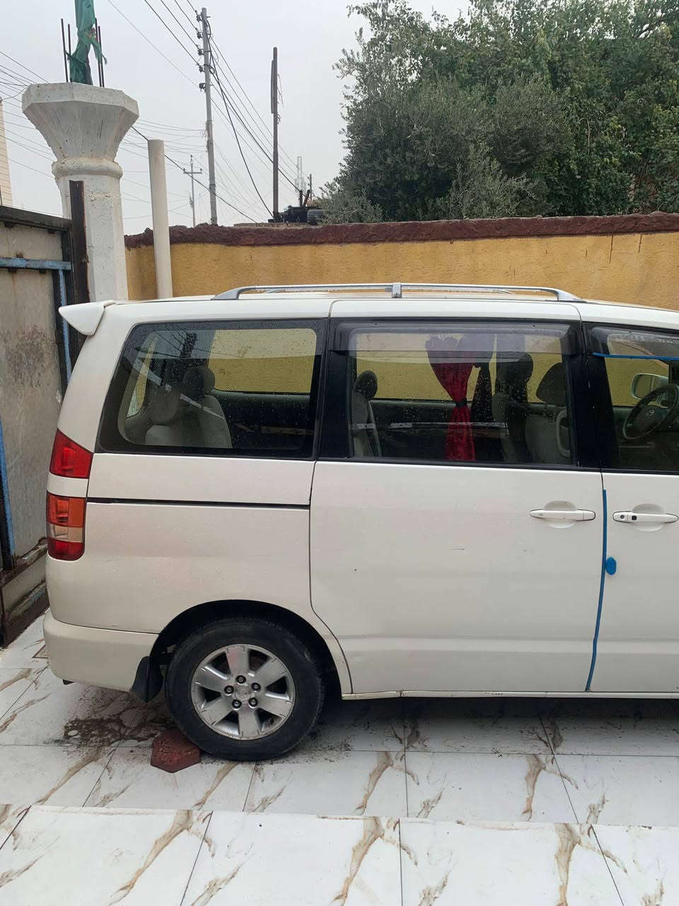 للبيع سياره تويوتا نوها معلايه بيضه وانفتح تسجيل المعلايه رقمها بابل وتم حجزموعد مراجعة المرورالاتصال *********** بيه ضربه بسيطه ومصلحه

